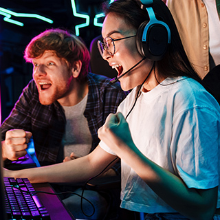 eスポーツとは？人気の理由やグッズ制作におすすめのアイテムなどを解説