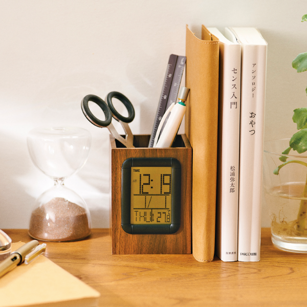 ウッド調ペンスタンドクロック
