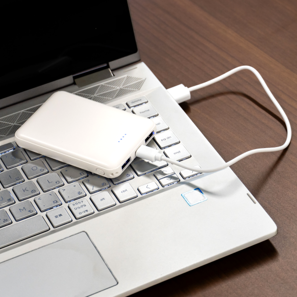 ポケットバッテリー5000