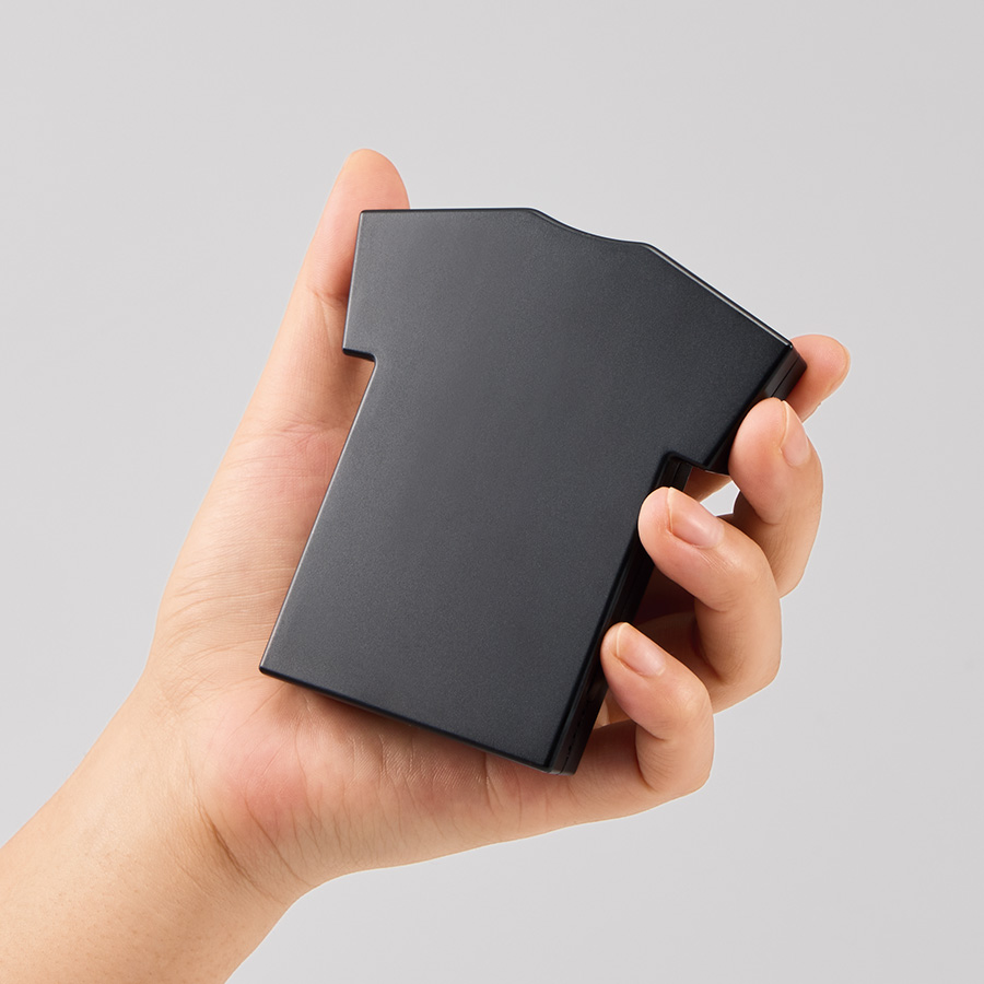 全面印刷できるモバイルチャージャー5000 Tシャツ