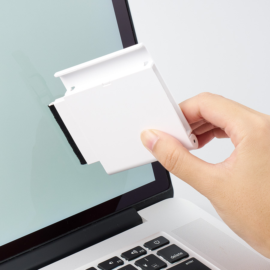 スマホスタンドにもなるPC2WAYクリーナー