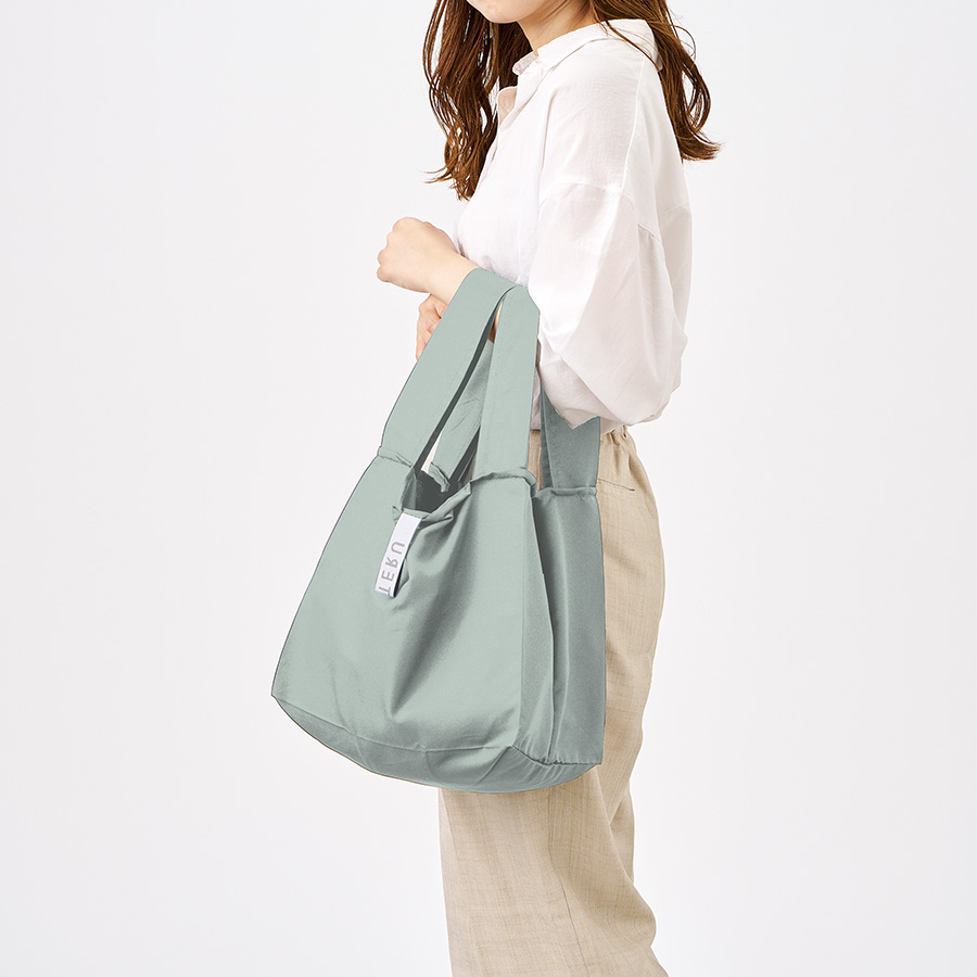 クルリト セルフレジで使いやすいスクエアデリバッグ